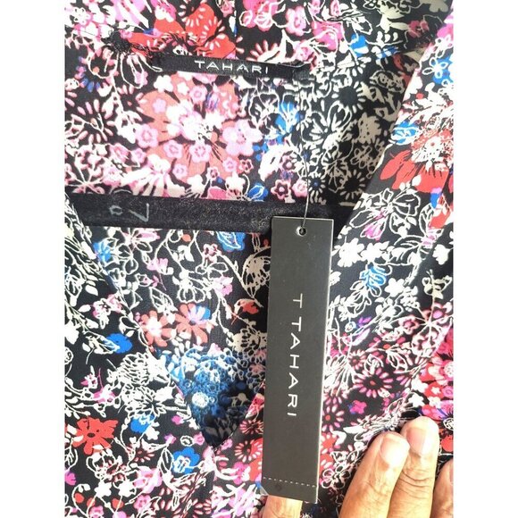 Tahari Floral Sleeveless Blouse Women's XL Multicolor V-Neck - Picture 8 of 10